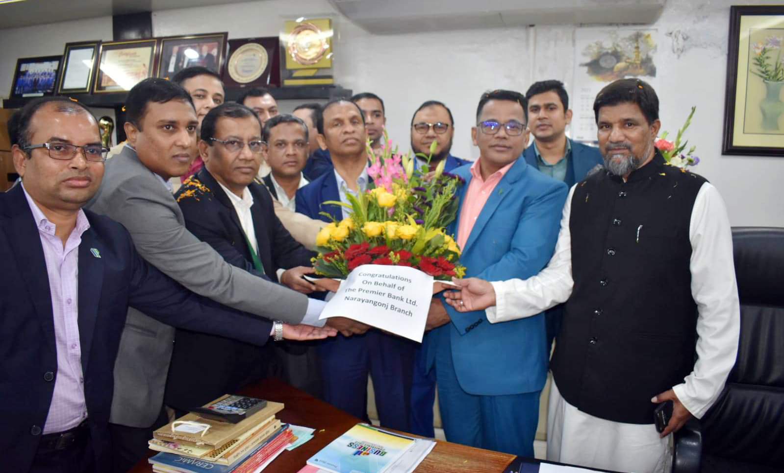 সফলতার শীর্ষে দি প্রিমিয়ার ব্যাংক নারায়ণগঞ্জ শাখা