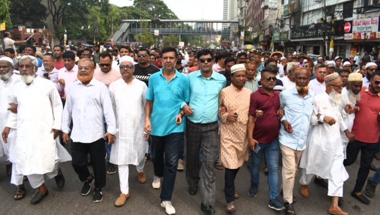 ঢাকার বিক্ষোভ সমাবেশে গিয়াসউদ্দিনের নেতৃত্বে নারায়ণগঞ্জ জেলা বিএনপির শোডাউন