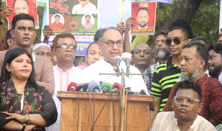 আমরা আপনাদের সাথে খেলতে চাই না: মীর্জা আব্বাস