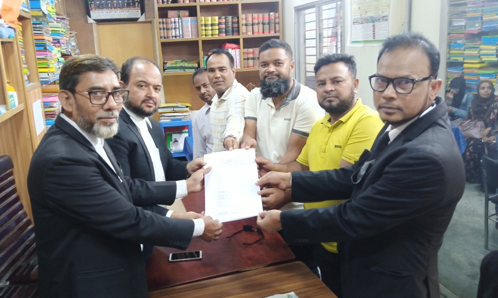 সভাপতি পদে গিয়াসউদ্দিনের পক্ষে মনোনয়নপত্র সংগ্রহ