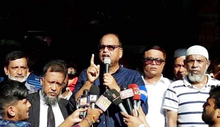 এই সরকার যেকোনো মুহূর্তে পদত্যাগ করবে: শামসুজ্জামান দুদু