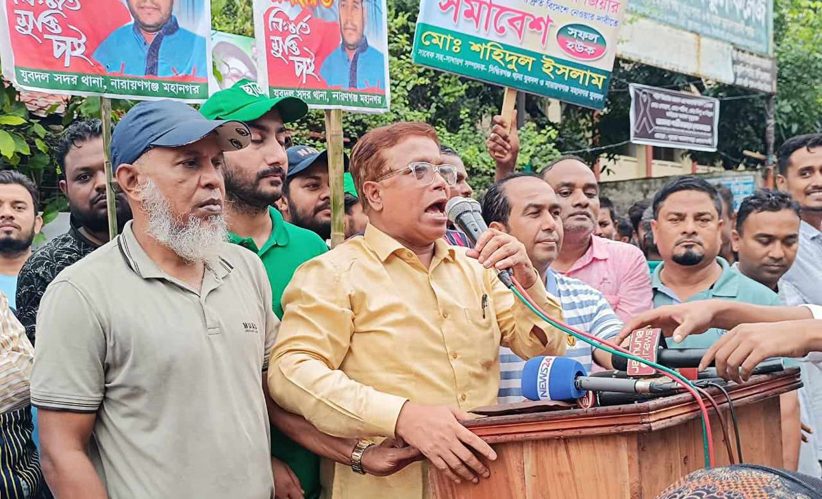 খালেদা জিয়ার কিছু হলে দায় সরকারকেই নিতে হবে: সাখাওয়াত