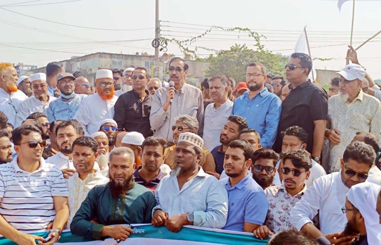 ধৈর্য্য ধরতে বলেছে তাই ধৈর্য্য ধরে আছি: শামীম ওসমান