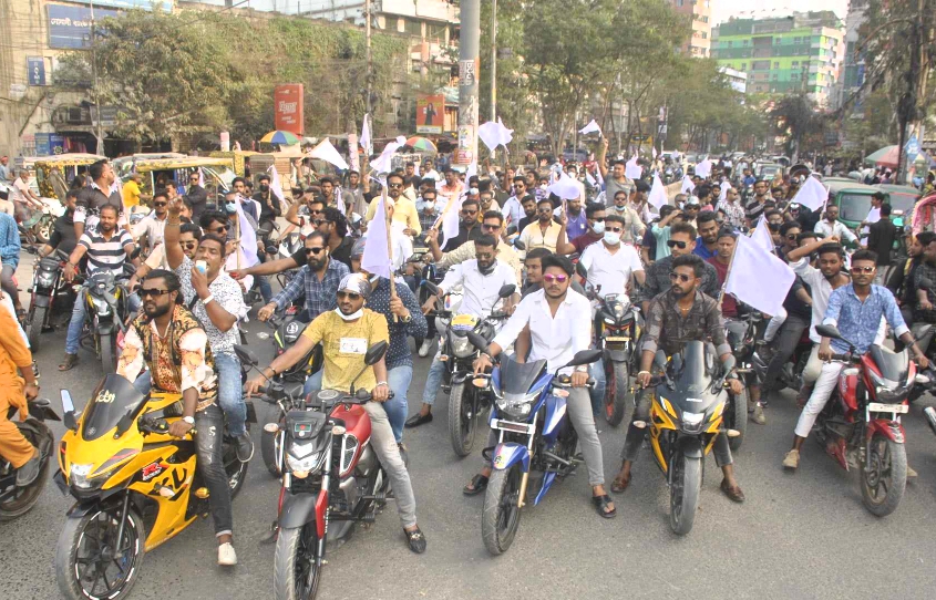 আজমেরি ওসমানের শোডাউনে প্রকম্পিত নগরী