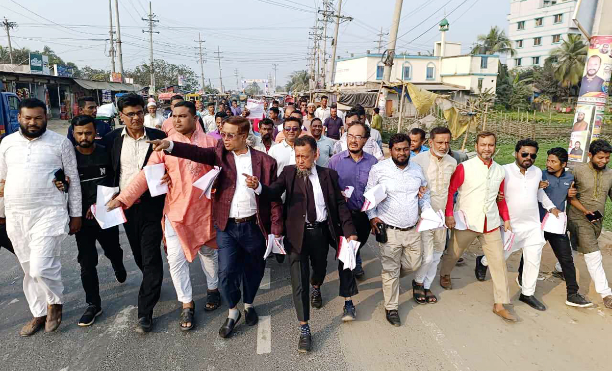 বন্দর উপজেলায় বিএনপির লিফলেট বিতরণ