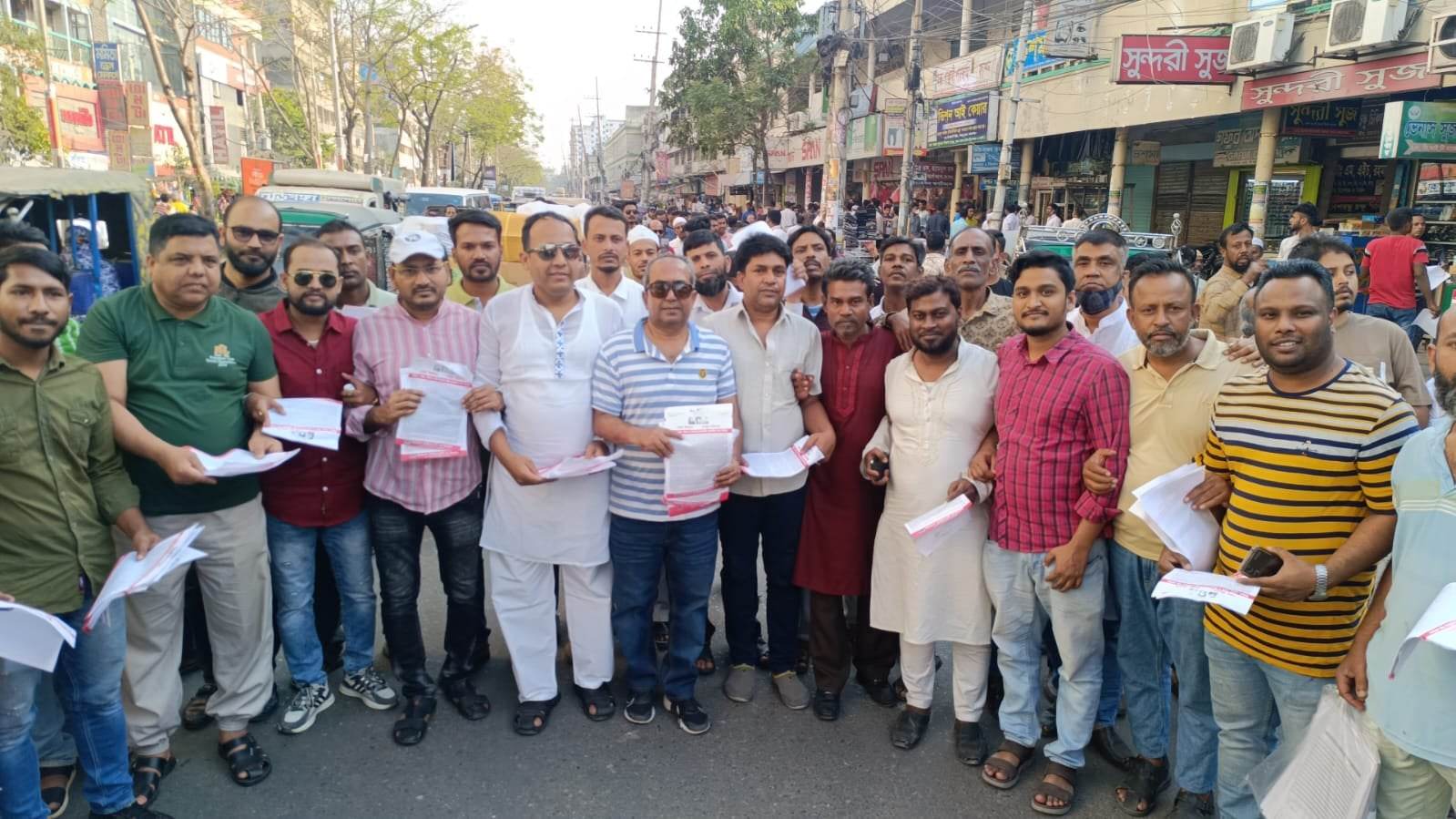 সজলের নেতৃত্বে মহানগর যুবদলের লিফলেট বিতরণ