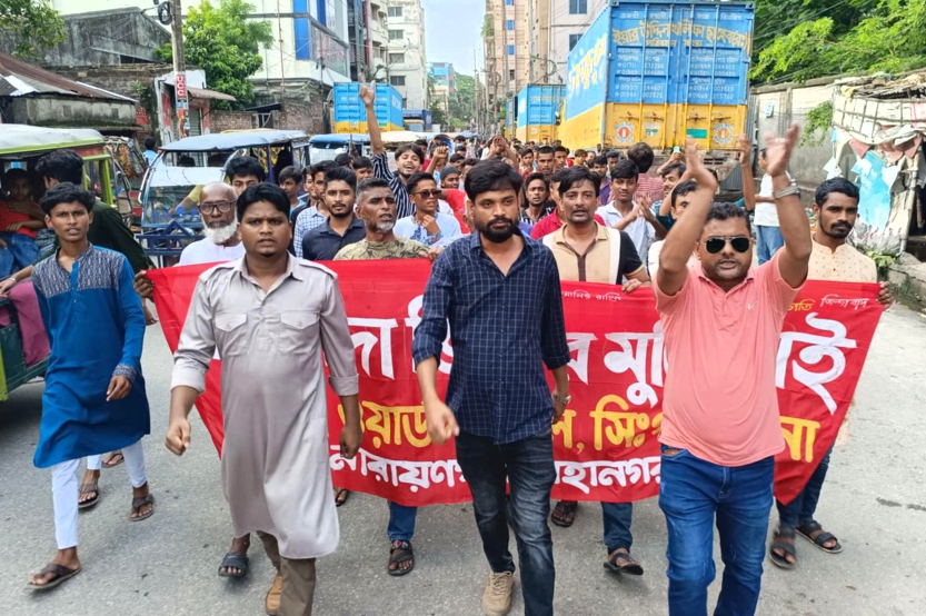 নতুন কমিটিকে শুভেচ্ছা জানিয়ে ৮ নং ওয়ার্ড যুবদলের বিশাল শোডাউন