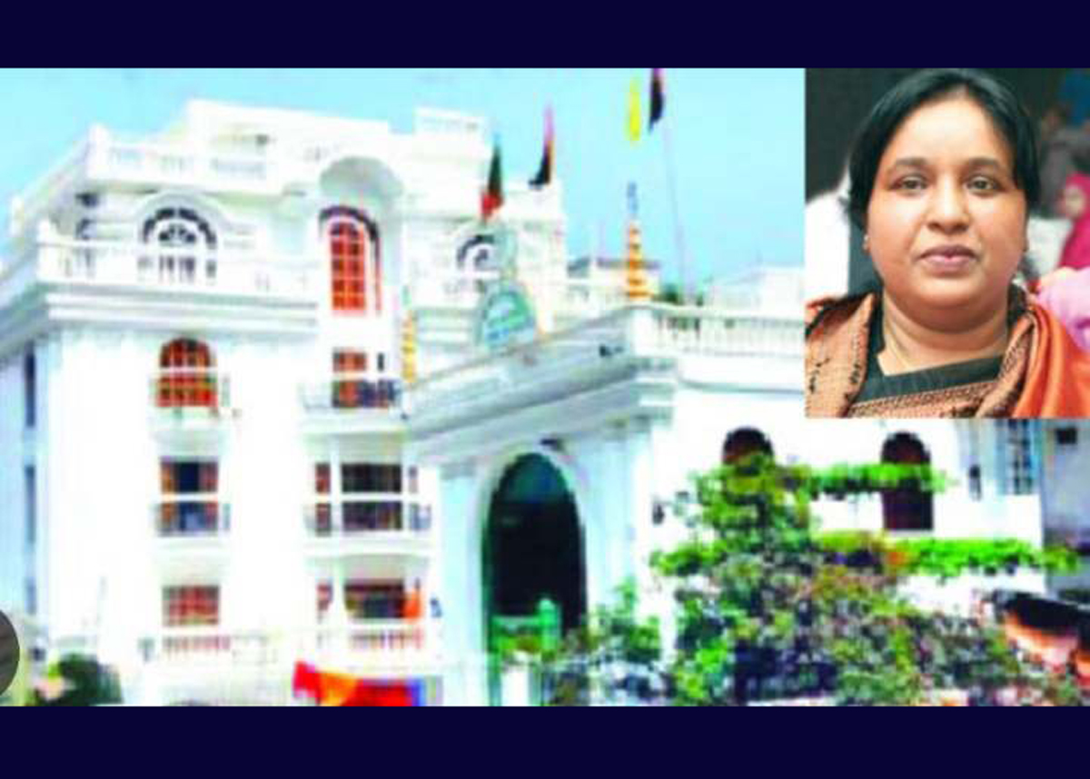 আইভী দুধে ধোয়া তুলসি পাতা!