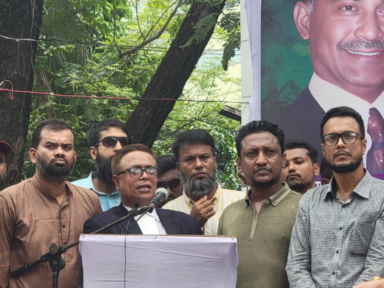 আওয়ামী লীগ ও যুবলীগকে নিষিদ্ধ করতে হবে: সাখাওয়াত