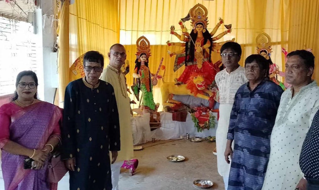 দুর্গোৎসবের মহাসপ্তমীতে বন্দরের পূজা মন্ডপ পরিদর্শনে পূজা পরিষদ নেতৃবৃন্দ