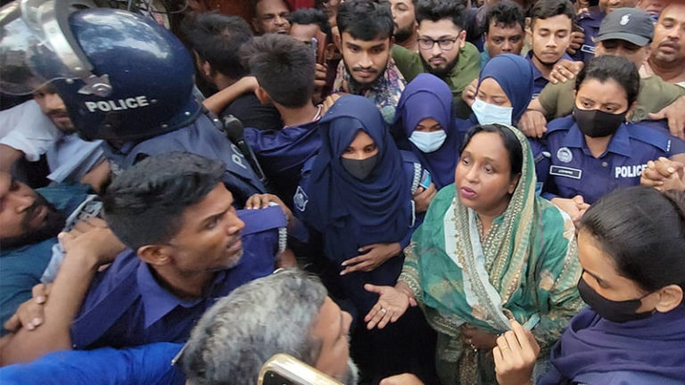 মিনারুল হত্যা মামলায় আইভীর দুই দিনের রিমান্ড