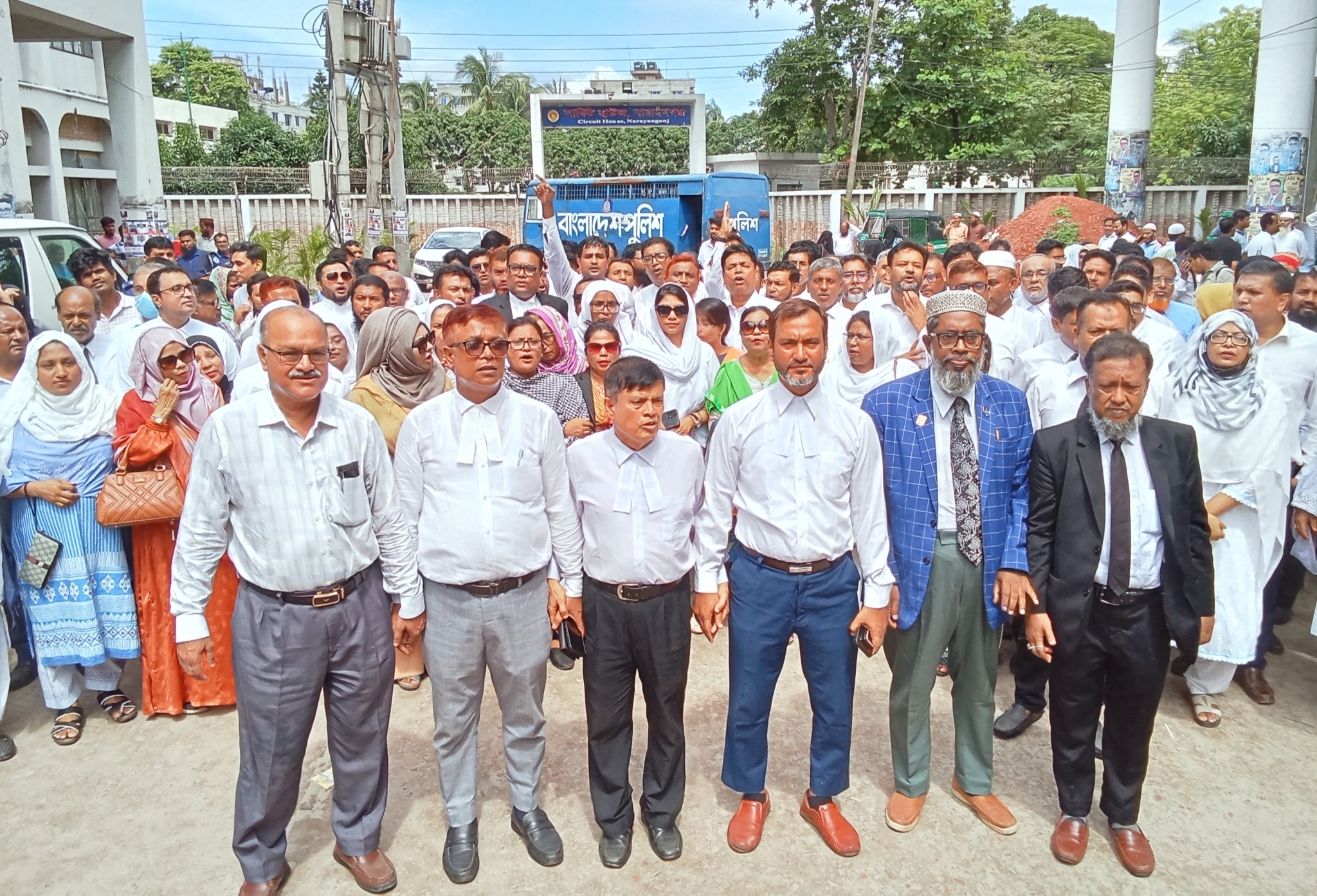 হুমায়ূন-আনোয়ার প্যানেলের প্রচারণায় গনজোয়ার