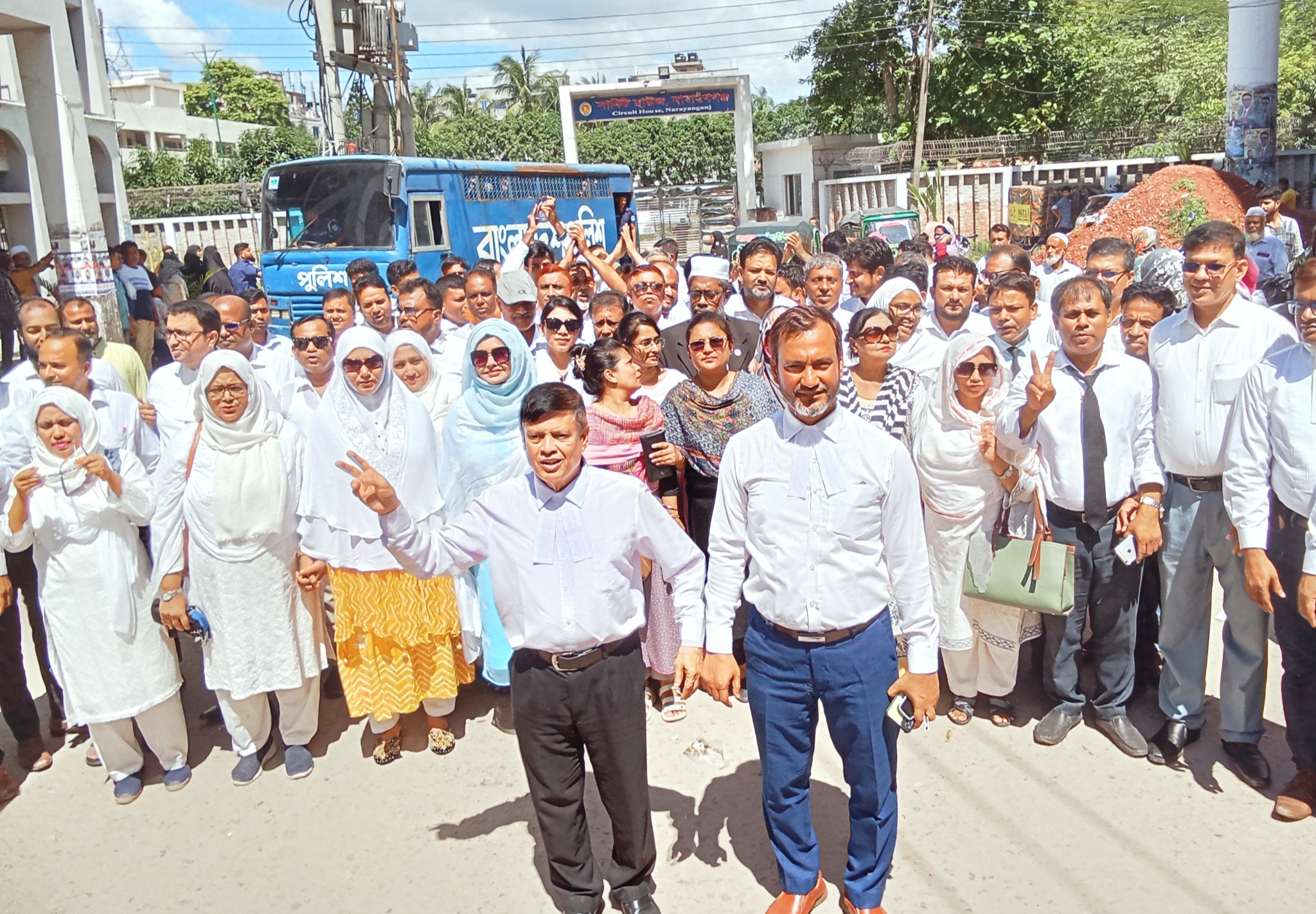 হুমায়ুন-আনোয়ার প্যানেলের প্রচারণা তুঙ্গে