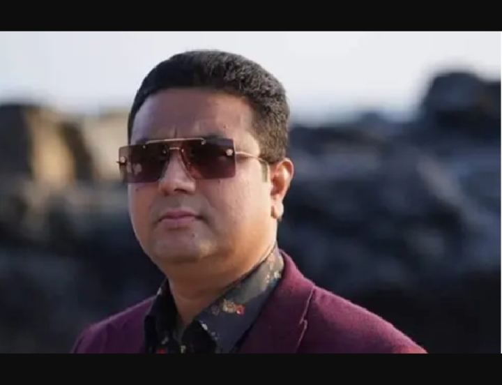 আজাদের গাড়ি রহস্য নিয়ে জুলকারনাইন সায়েরের পোস্ট ভাইরাল