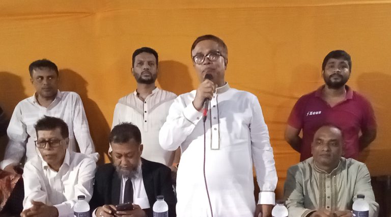 নির্ভয়ে পূজা করবেন, বিএনপি আপনাদের পাশে আছে: সাখাওয়াত