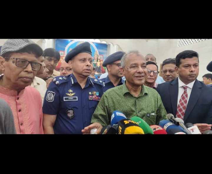 না:গঞ্জে স্বরাষ্ট্র উপদেষ্টা “দুর্গোৎসবে নিরাপত্তা ঝুঁকি নেই”