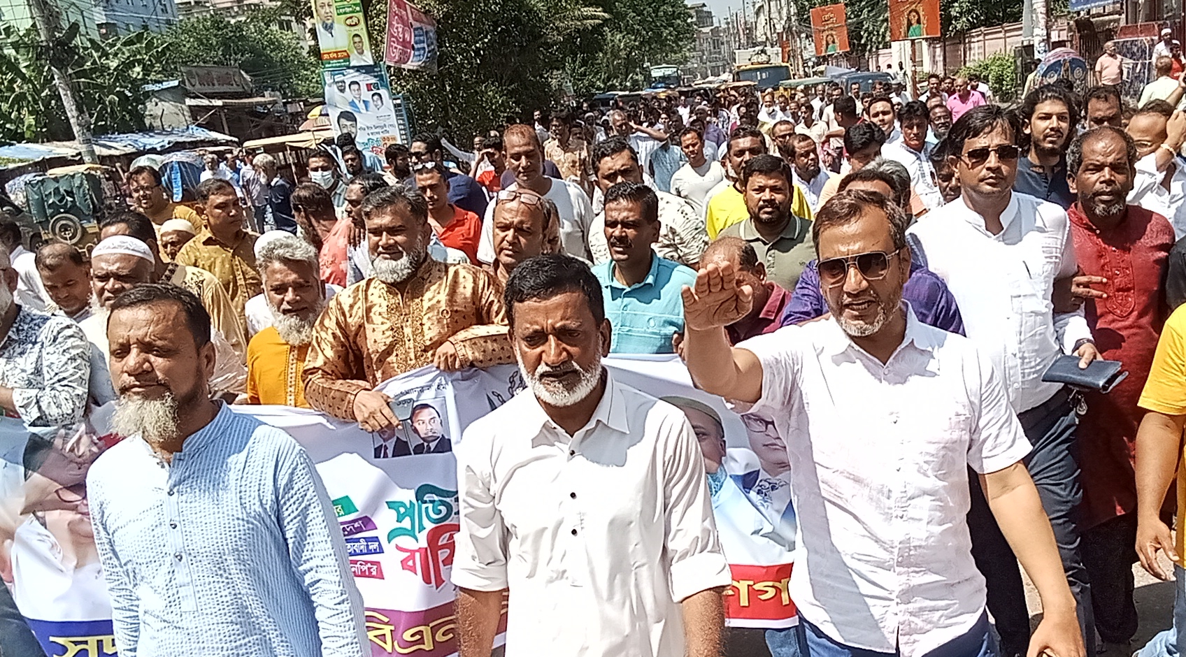 বিএনপি’র প্রতিষ্ঠাবার্ষিকীতে মাসুদ-আনোয়ারের বিশাল শোডাউন