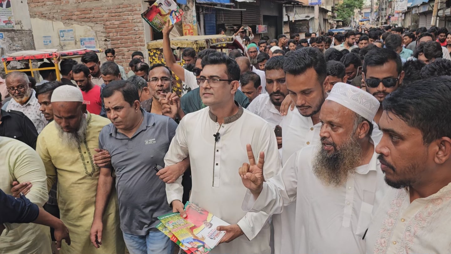 তারেক রহমানের বলিষ্ঠ নেতৃত্বের অপেক্ষায় বাংলাদেশ: রাজিব