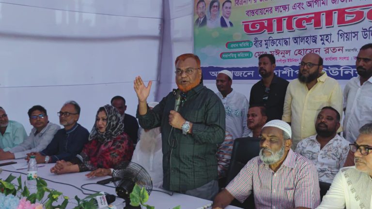 ময়লা পরিষ্কার করে গণমানুষের নেতা হওয়া যায় না: গিয়াসউদ্দিন