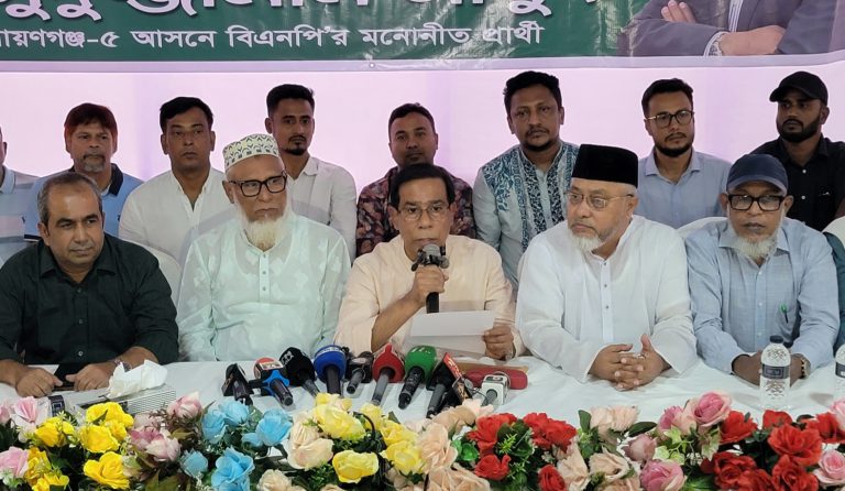 স্বৈরাচারের সাথে ঘনিষ্ঠতা স্বীকার করলেন মাসুদ