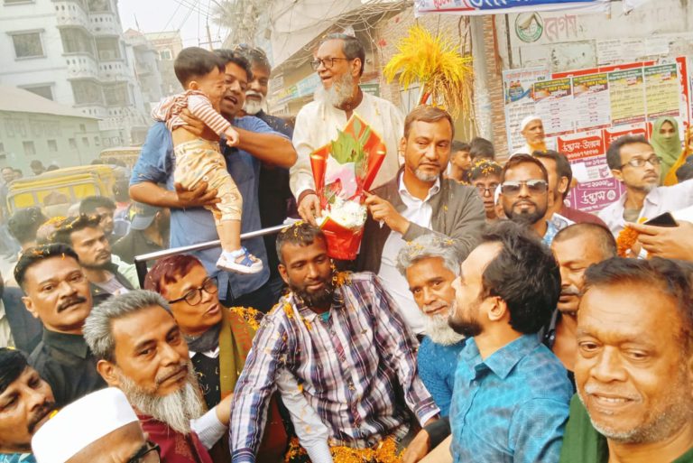 আনোয়ার প্রধানের নেতৃত্বে ১৩ নং ওয়ার্ডে ধানের শীষের গণসংযোগ