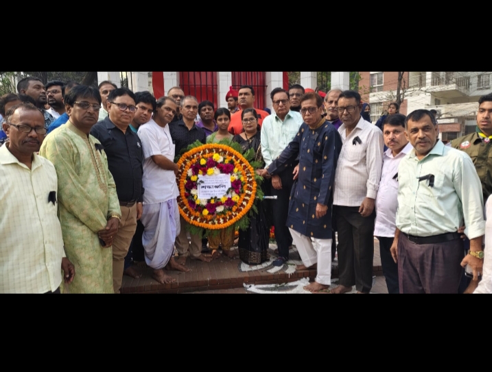 একুশের বীর শহীদদের প্রতি পূজা পরিষদের শ্রদ্ধা নিবেদন