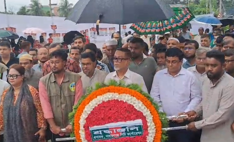‎জুলাই গণঅভ্যুত্থান দিবসে নাসিক প্রশাসক সাখাওয়াতের শ্রদ্ধা নিবেদন