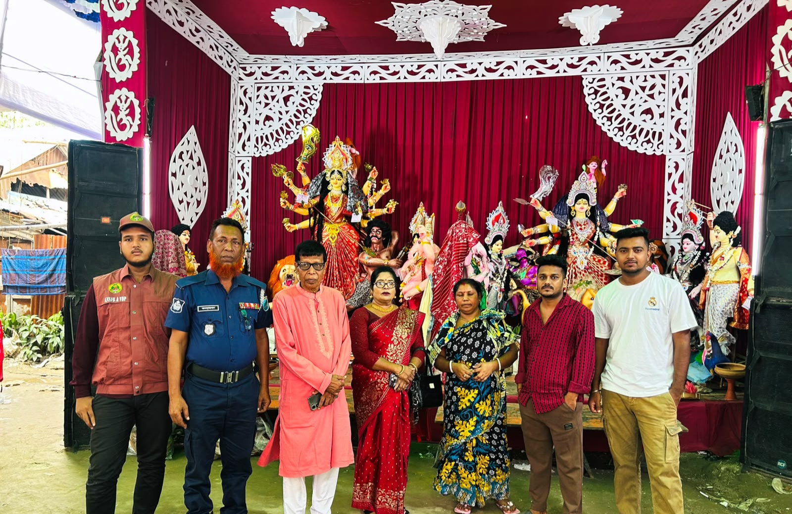 ‎শারদীয় দুর্গোৎসবে মণ্ডপে মণ্ডপে ছুটছেন পূজা পরিষদের শিপন সরকার
